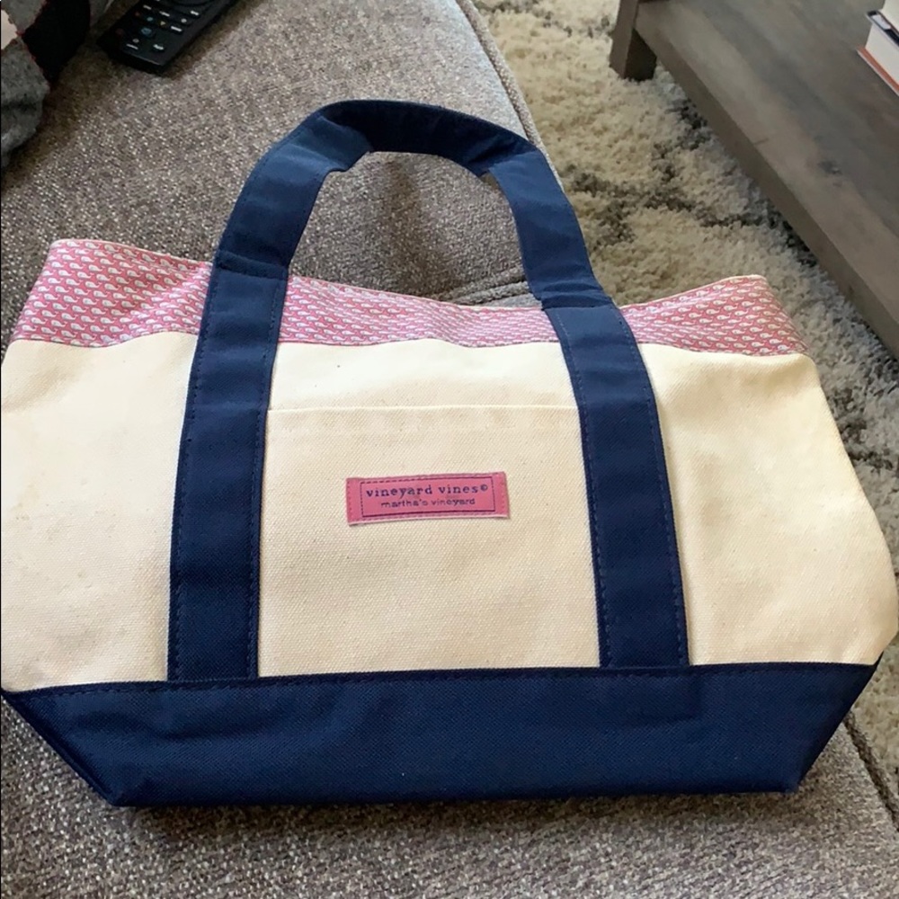 Vineyard Vines small tote